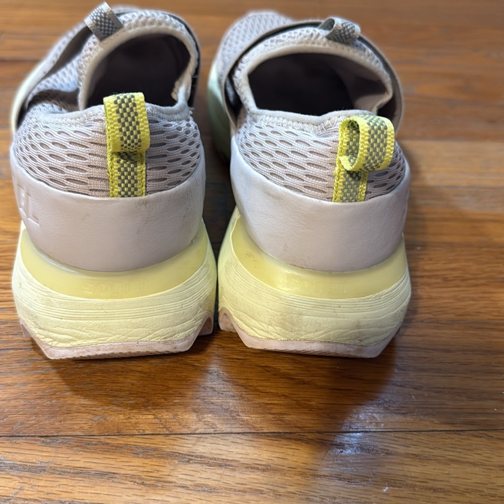 Sorel Sneakers - Picture 7 of 8